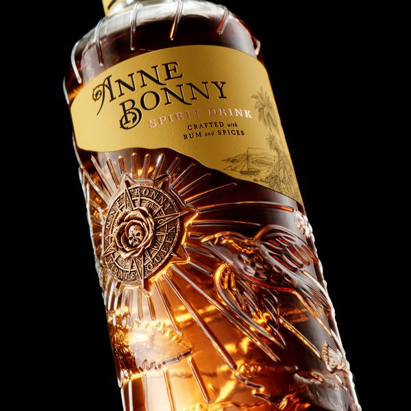 Packaging design for Anne Bonny Rum